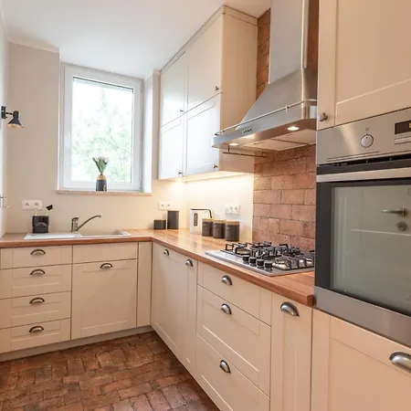 Golden - Modern & Cozy Flat In Location, Zamenhofa ורשה