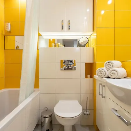 Apartman Golden - Modern & Cozy Flat In Location, Zamenhofa Varsó