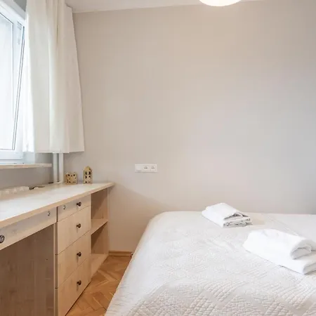 Golden - Modern & Cozy Flat In Location, Zamenhofa Warsaw