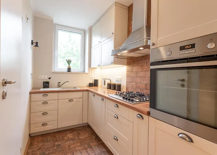 Golden - Modern & Cozy Flat In Location, Zamenhofa Warsaw