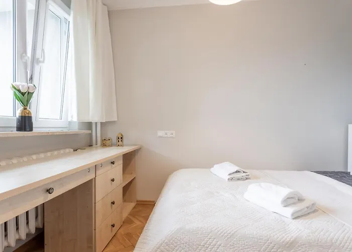 Golden - Modern & Cozy Flat In Location, Zamenhofa Warsaw